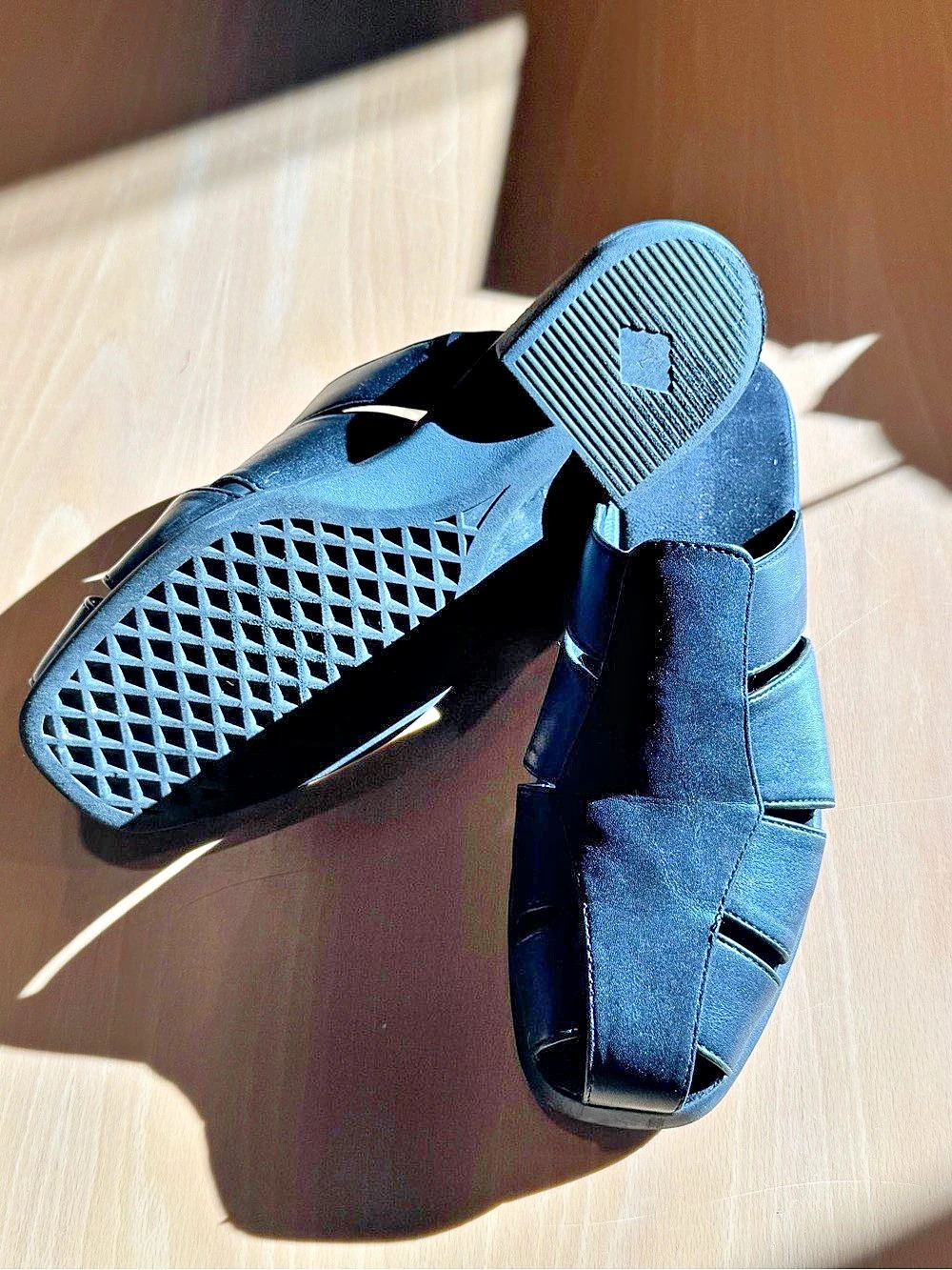 Aerosoles Fisherman Mule Sandals in Black - Picture 3 of 3